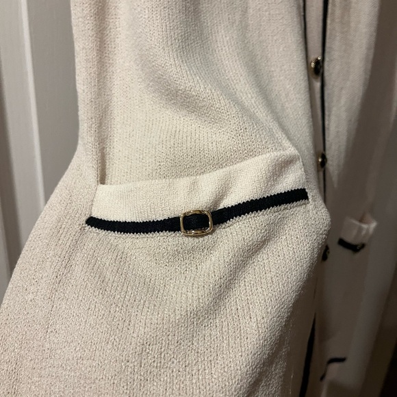 St. John Collection by Marie Gray  sweater short sleeves size 12 - Picture 6 of 8